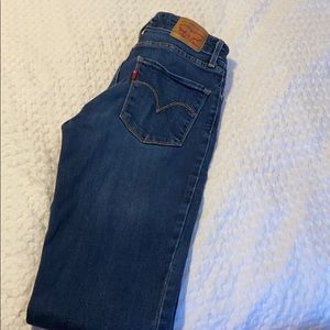 Levi skinny jeans